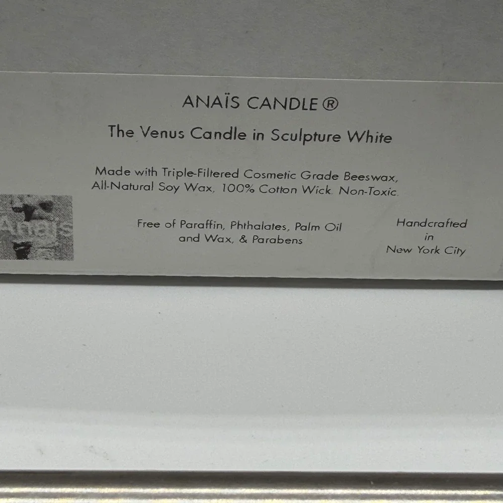 Anais Candle sculptural artistry
